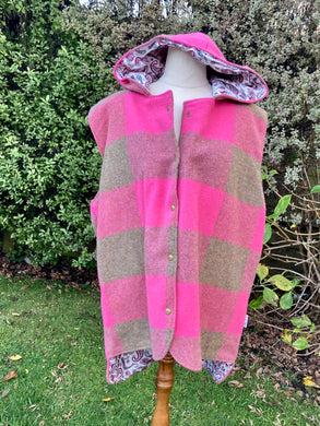 X-Large Women’s Woollen Vest Pink Check