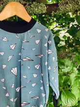 Load image into Gallery viewer, Drop Shoulder Oversized Paper Plane Sweatshirt
