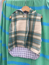 Load image into Gallery viewer, Woollen Vest with hood  2 Years