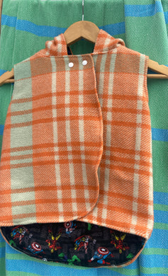 Woollen Vest with hood  6 Years